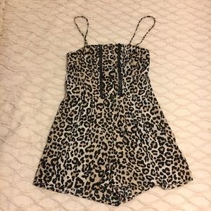 NWT🐆Rawwwwr! !Topshop sexy playful cheetah romper